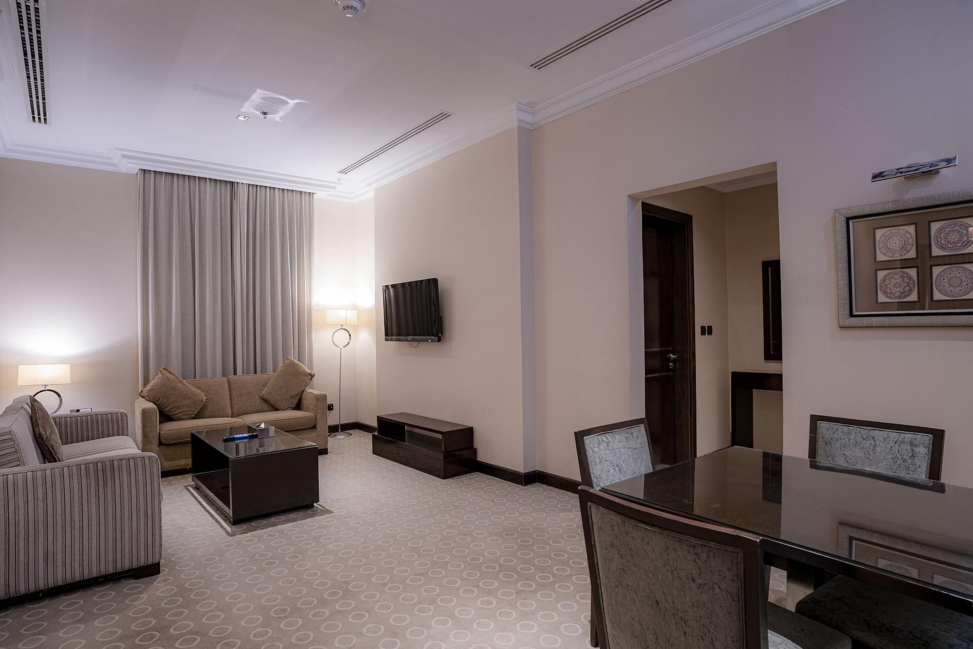 Doubletree By Hilton Dhahran Hotel Al Khobar Exterior photo