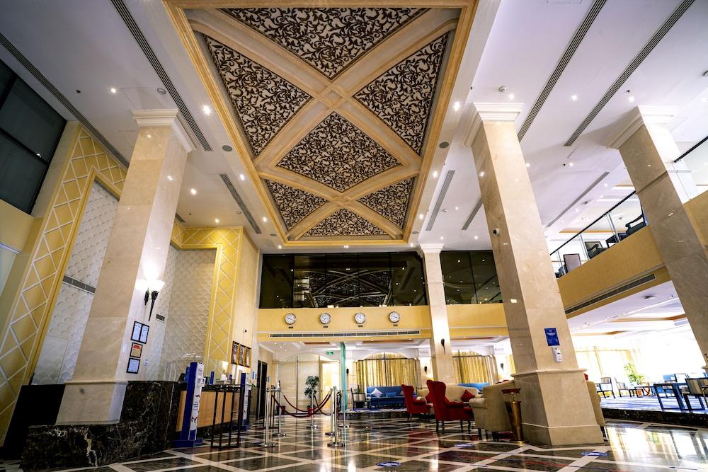 Doubletree By Hilton Dhahran Hotel Al Khobar Exterior photo