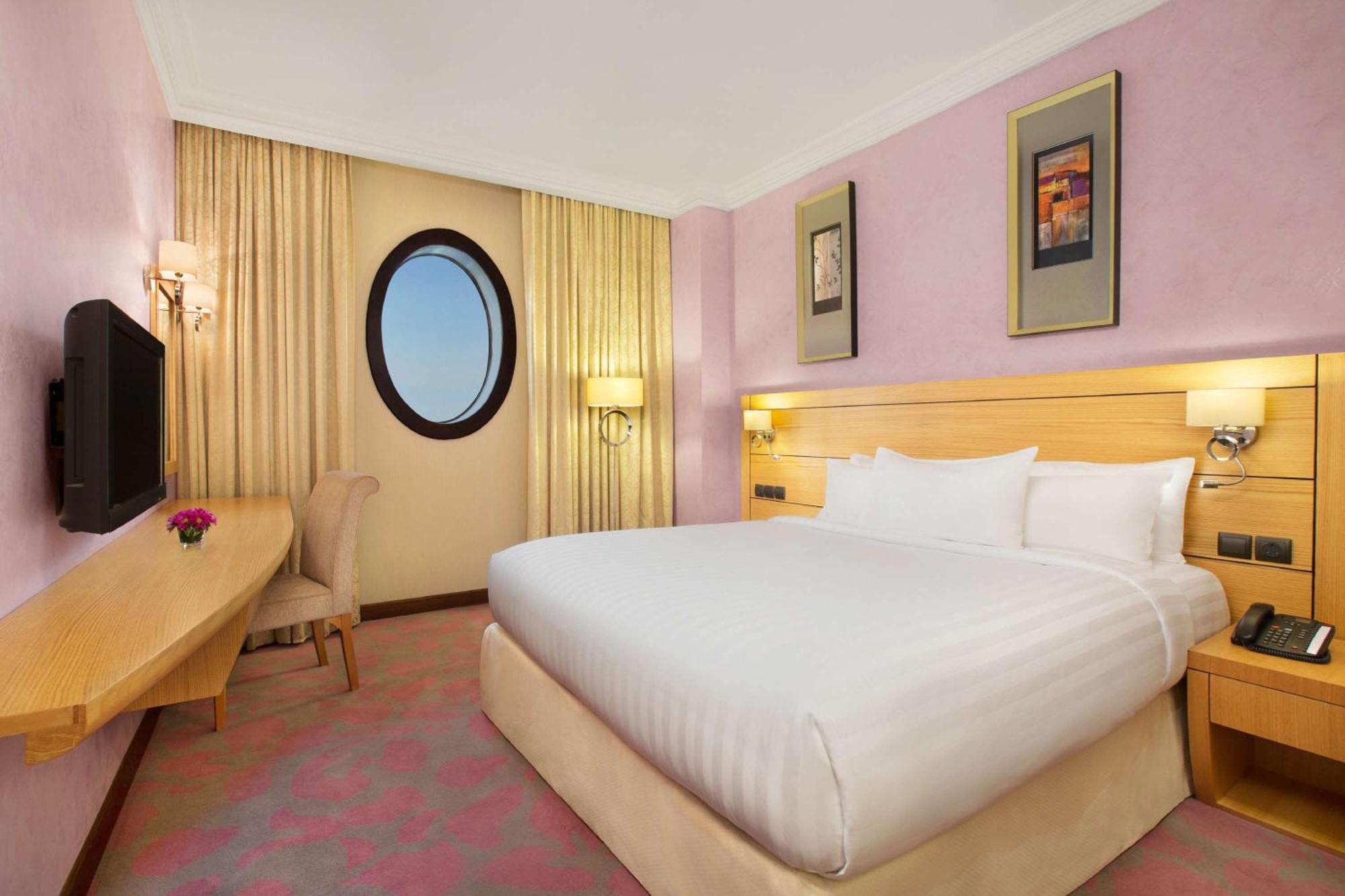 Doubletree By Hilton Dhahran Hotel Al Khobar Exterior photo