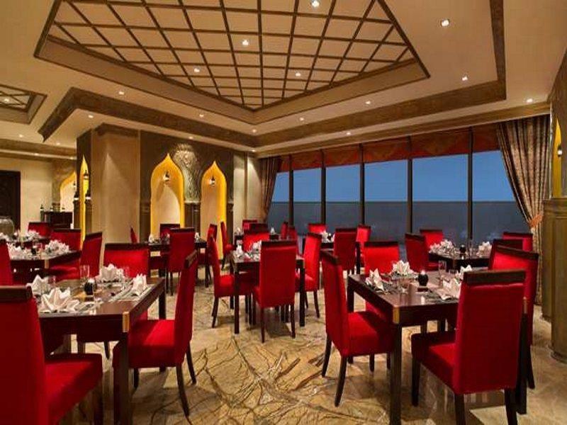 Doubletree By Hilton Dhahran Hotel Al Khobar Exterior photo