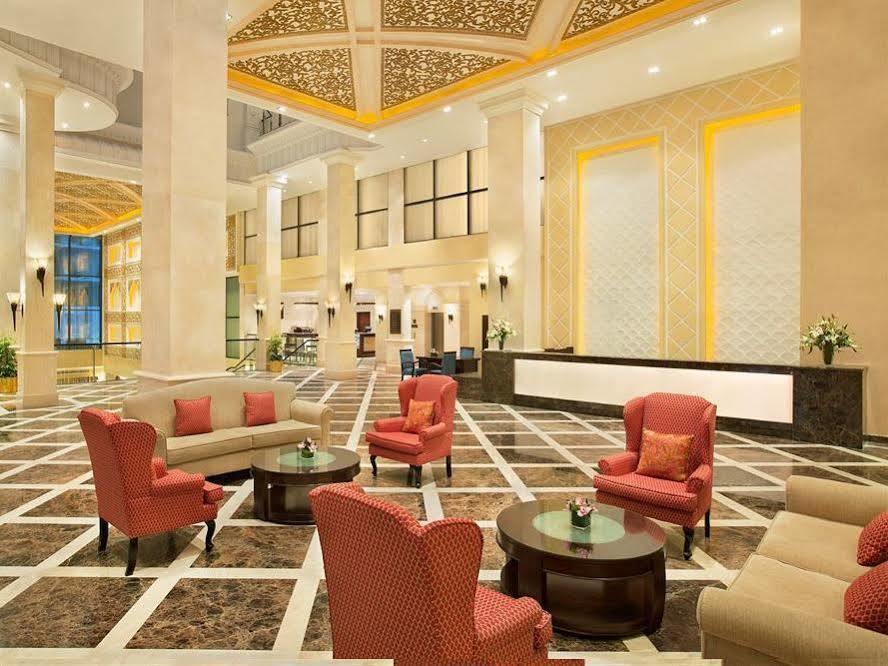Doubletree By Hilton Dhahran Hotel Al Khobar Exterior photo
